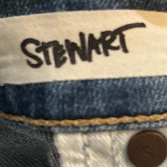 Elizabeth And James Textile Stewart Low Rise Split Hem Jeans - Picture 13 of 16